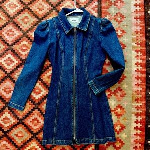 NWT Kensington Reformation dress size 4 perfect brand new condition !